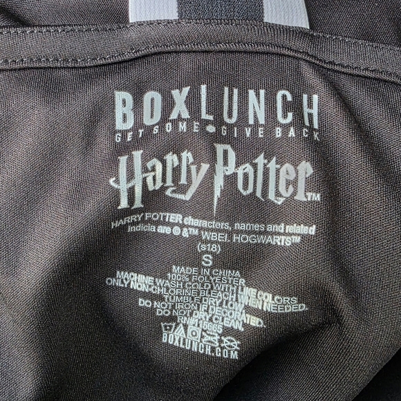 BoxLunch Harry Potter Hogwarts Quidditch T Back Tank, Size Small - Picture 6 of 6